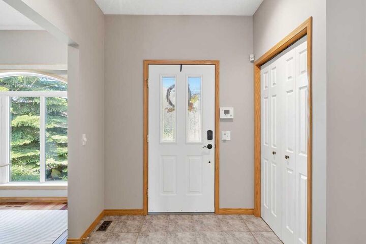 Property Photo:  545 Rocky Ridge Bay NW  AB T3G 4E7 