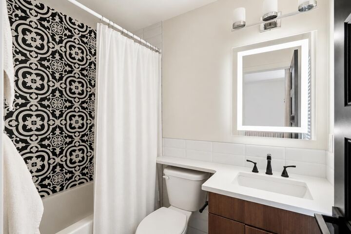 Property Photo: 32 Horseshoe Crescent 1801 AB T4C 2P4