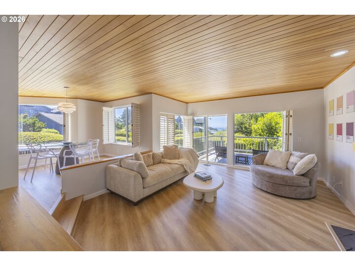 Property Photo: 4175 N Highway 101 A-3 OR 97341