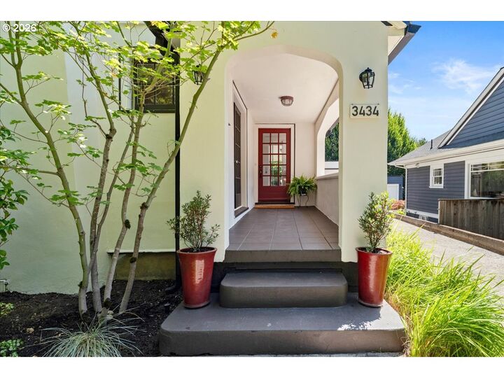 Property Photo:  3434 NE 29th Ave  OR 97212 
