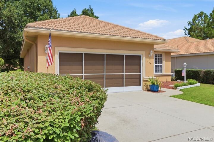 Property Photo:  984 W Silver Meadow Loop  FL 34442 