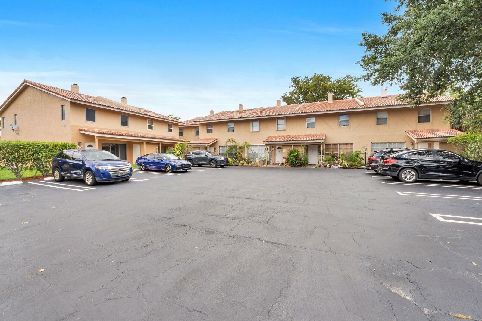Property Photo: 4295 Coral Springs Drive 3C FL 33065