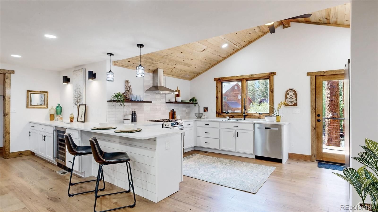Property Photo: 900 Tallaqua Drive CO 80447