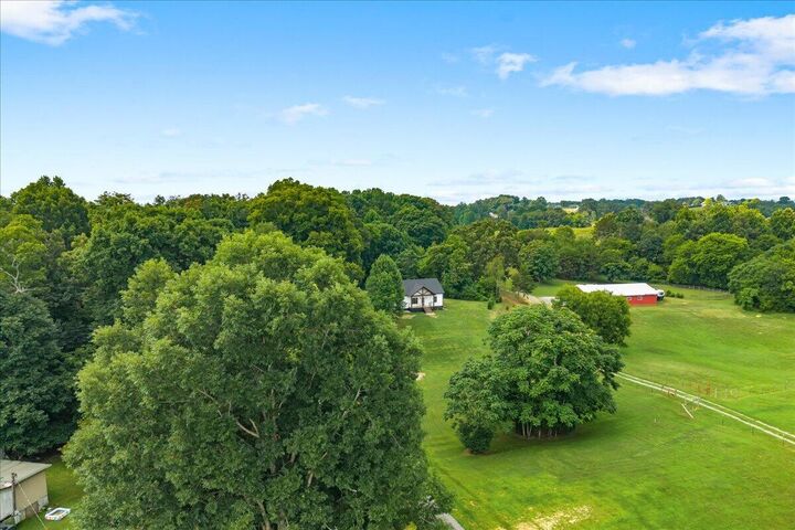 Property Photo:  225 Summit Road  TN 37354 