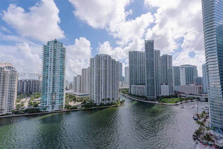 Property Photo:  325 S Biscayne Blvd 2119  FL 33131 
