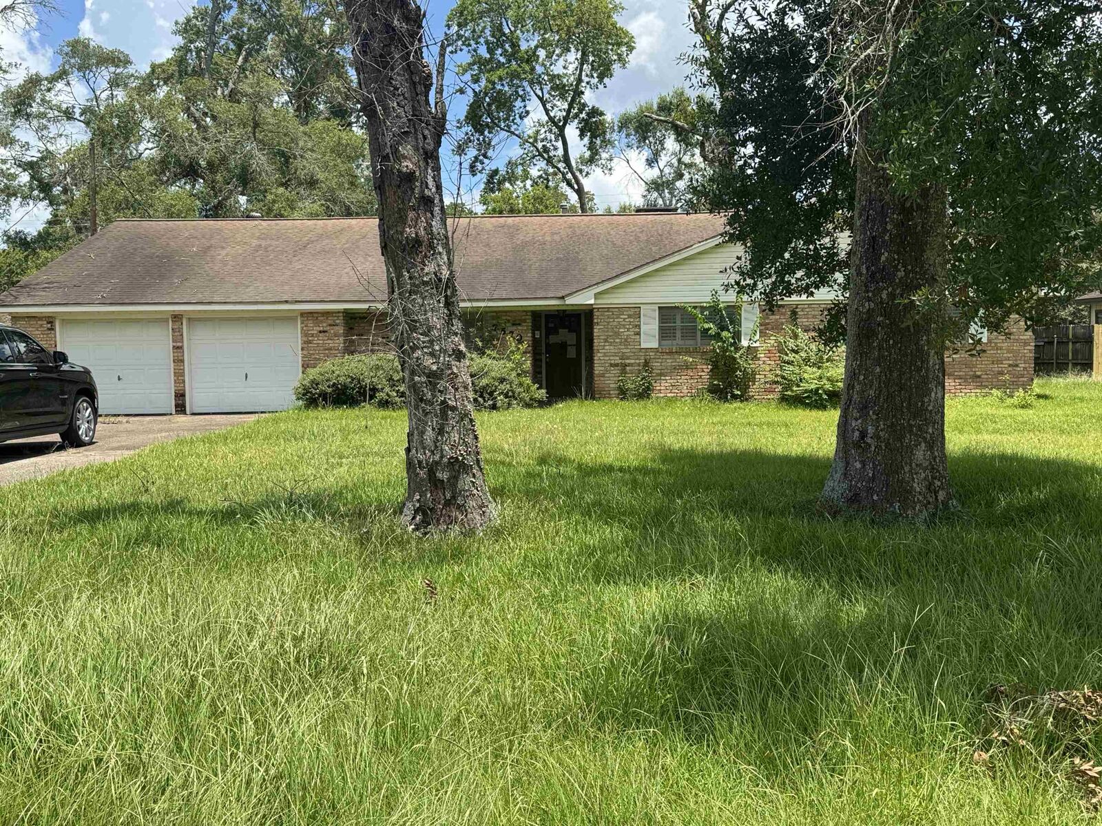 Property Photo:  7570 Forest Park  TX 77707 