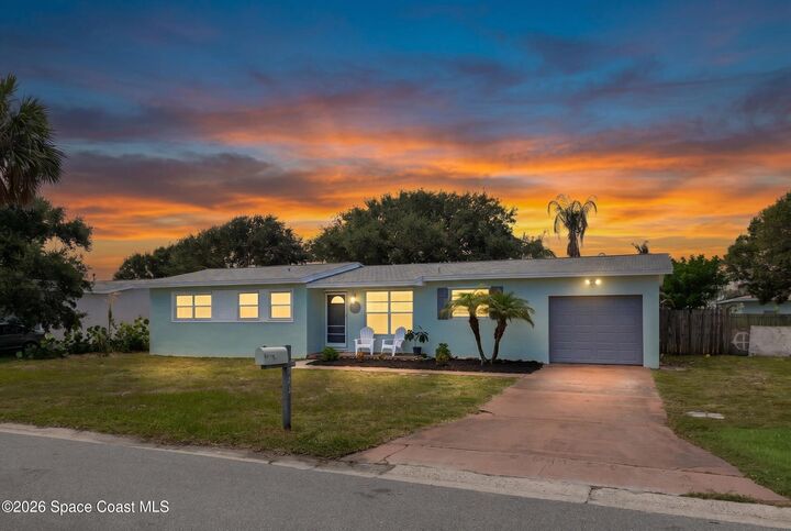 Property Photo:  172 Eden Avenue  FL 32937 
