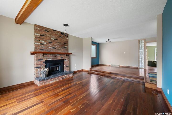 Property Photo:  34 Plainsview Drive  SK S4S 6K3 