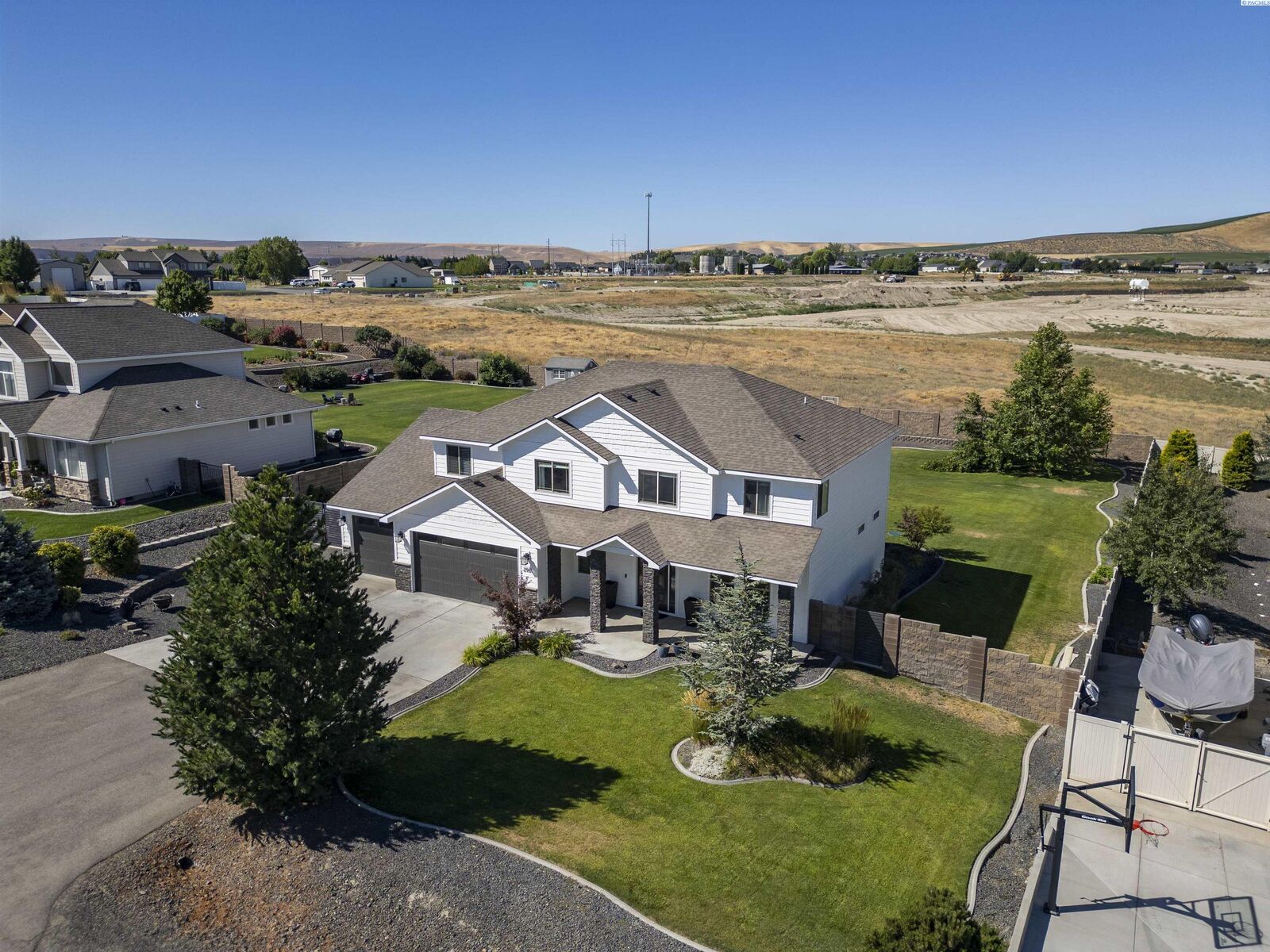 Property Photo:  2961 Karlee Drive  WA 99352 