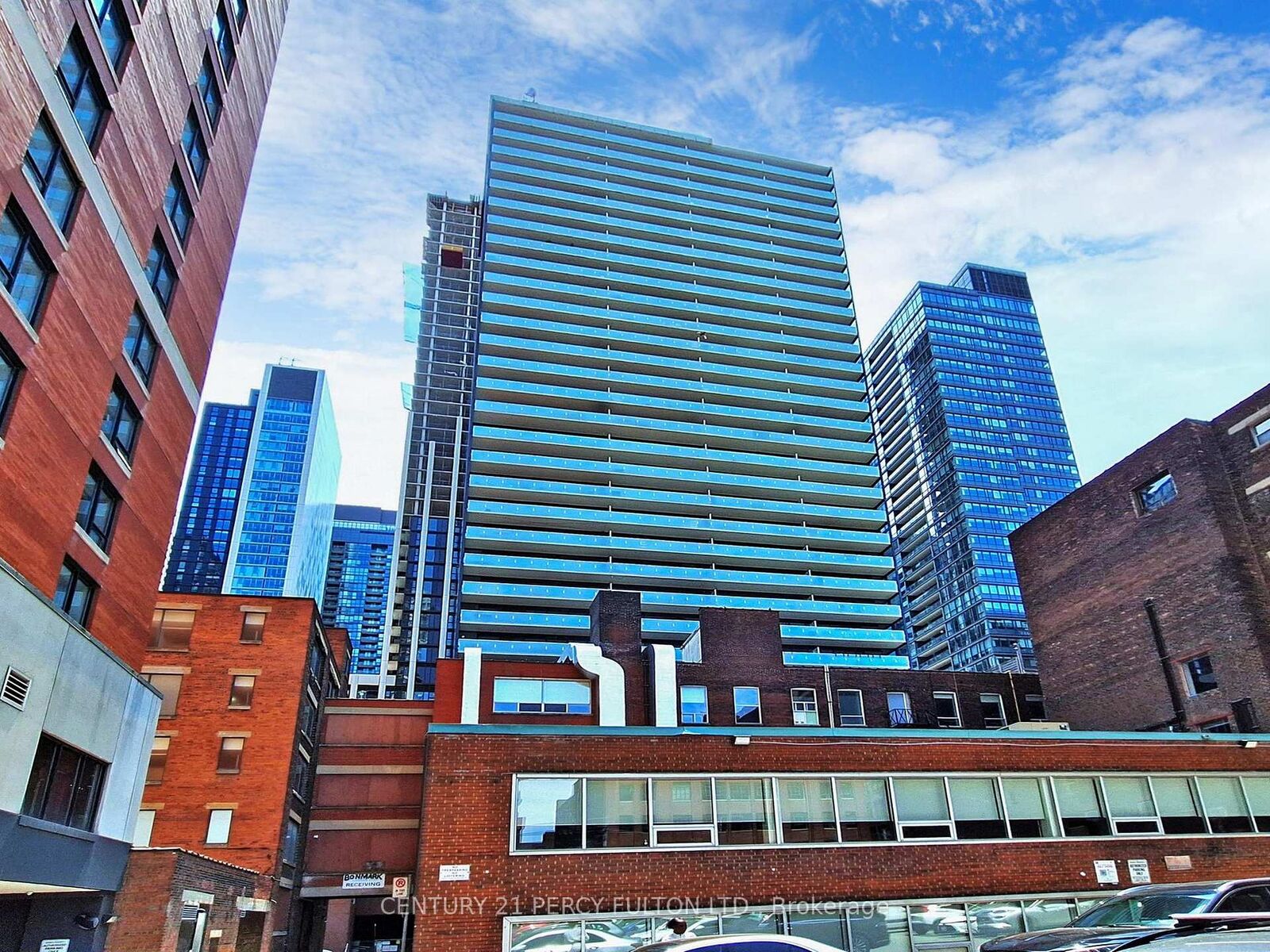 Property Photo:  11 Charlotte Street 1707  ON M5V 0M6 