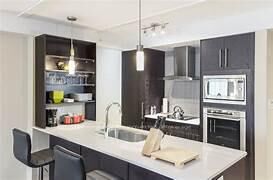 Property Photo: 9 Harbour Street E 5100-5102 ON L9Y 5C5