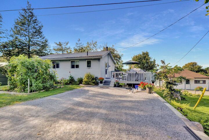 102 Bishop Lane — photo 1