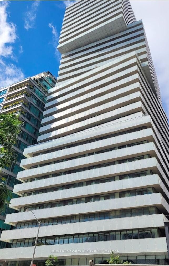 200 Bloor Street W 3105 — photo 1