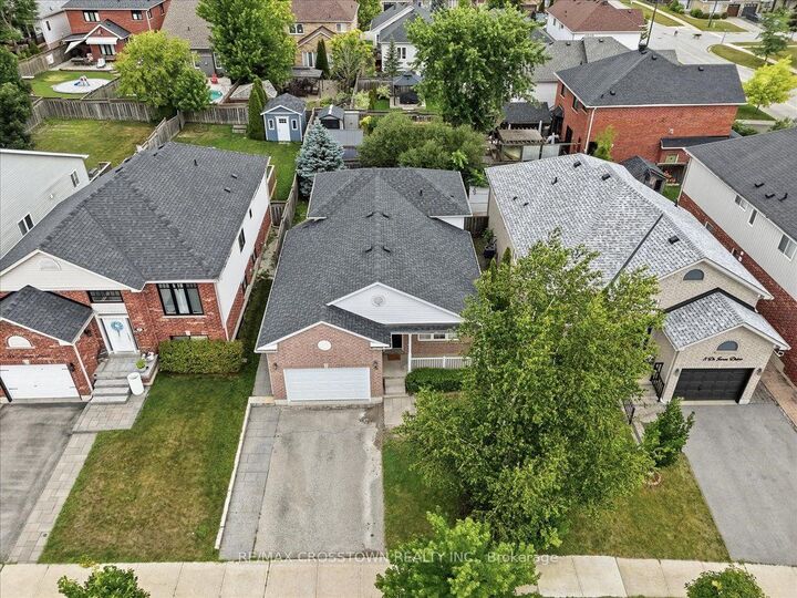Property Photo: 12 Dr. Jones Drive ON L0G 1T0