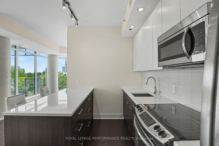 Property Photo:  88 Richmond Road 412  ON K1Z 0B1 