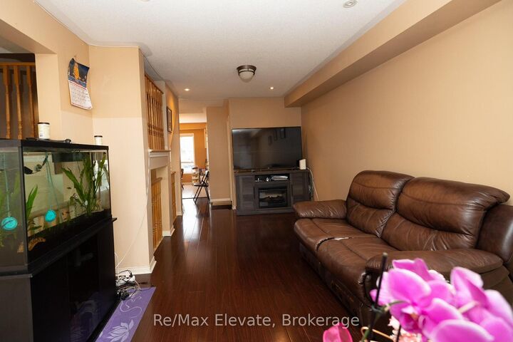 Property Photo: 137 Conn Smythe Drive ON M1J 3P6