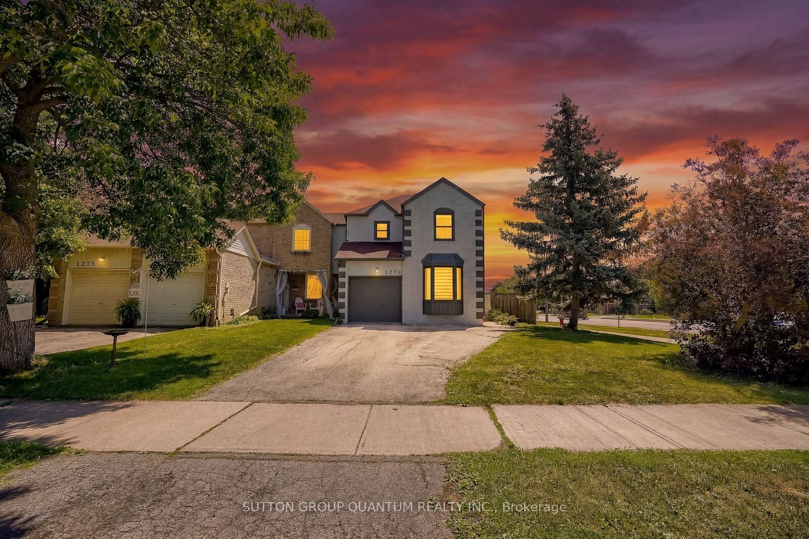Property Photo:  1279 Hedgestone Crescent S  ON L6M 1X9 
