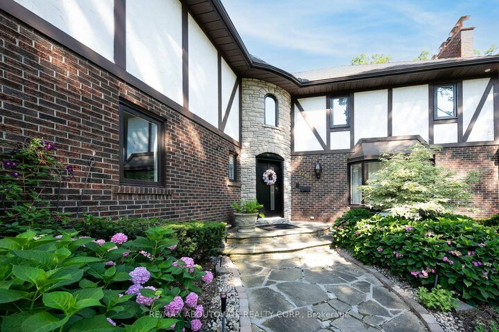 Property Photo: 1201 Botany Hill W ON L6J 6J5