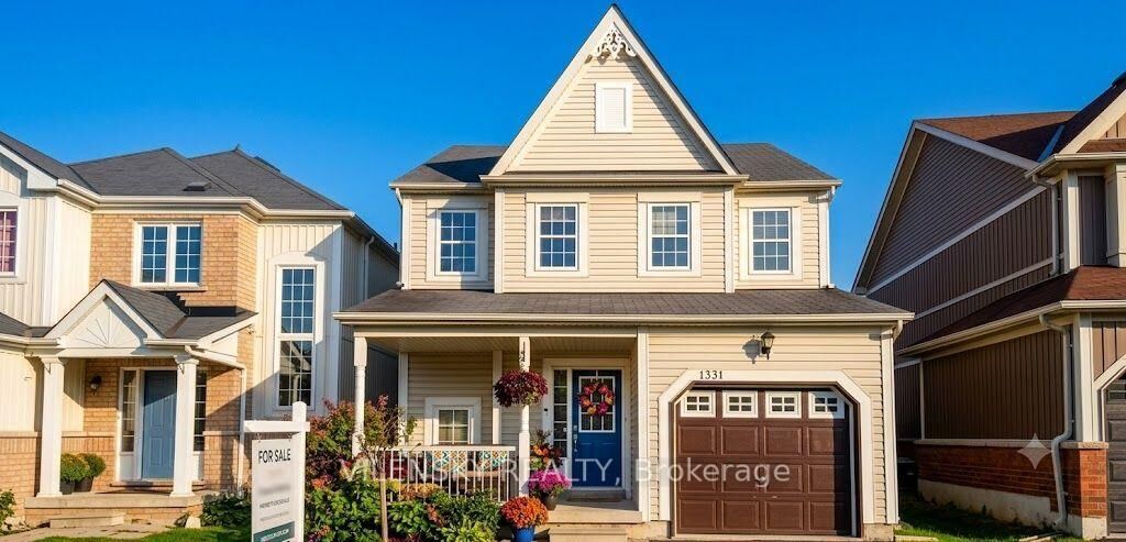 Property Photo:  1331 Whitelaw Avenue  ON L1K 0G6 