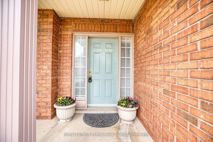 Property Photo: 4112 Walcot Court ON L3J 0L9