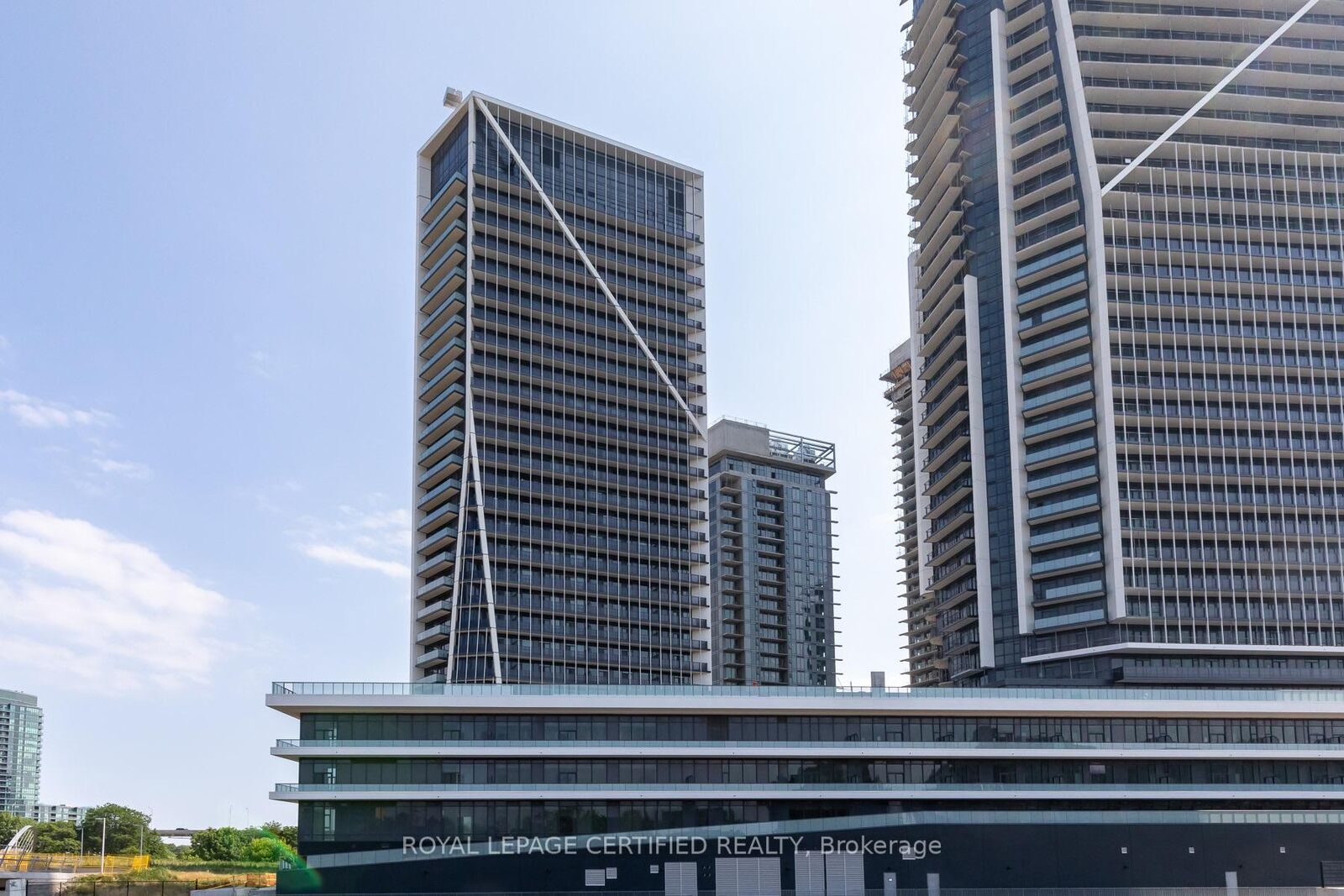 Property Photo: 30 Ordnance Street 2805 ON M6K 0C9
