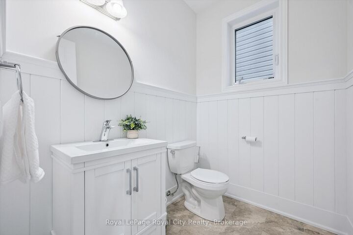 Property Photo:  98 Kay Crescent  ON N1M 0G2 