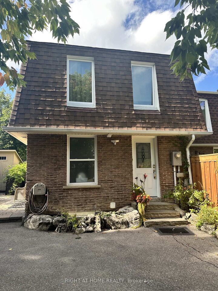 Property Photo: 56 Penwick Crescent ON L4C 5B4