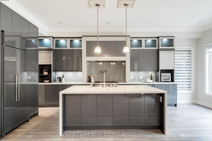 Property Photo: 1648 Roslyn Avenue ON L9S 4N2