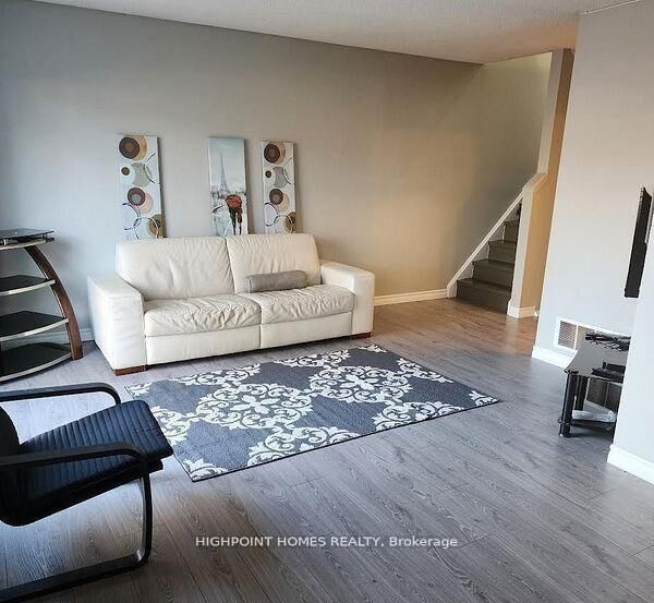 Property Photo:  18 Valley Stream Drive  ON M1V 2A5 