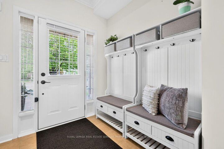 Property Photo:  2421 Shadow Court  ON L6M 5G6 