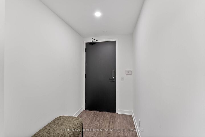 Property Photo: 88 Queen Street 901 ON M5C 0B6