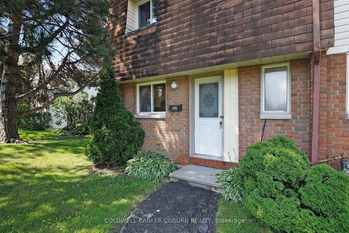 Property Photo: 23 Sonnet Crescent S 23 ON K2H 8W8