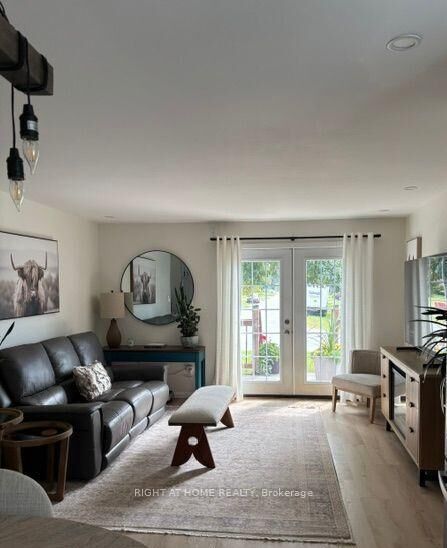 Property Photo:  407 King Street  ON P2B 3C8 