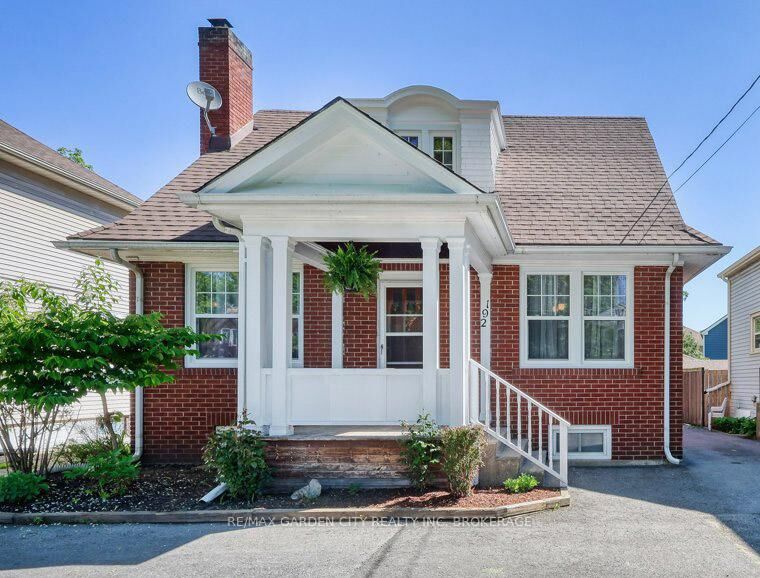 Property Photo: 192A Ontario Street ON L2R 5L1