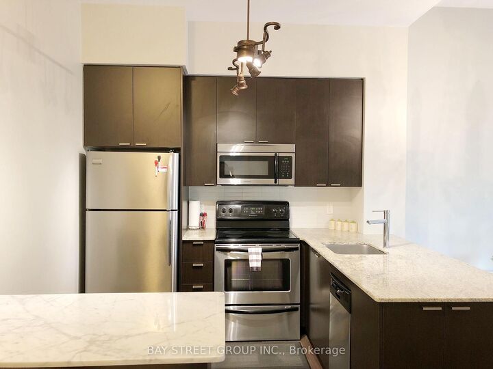 Property Photo:  23 Sheppard Avenue E 304  ON M2N 0C8 