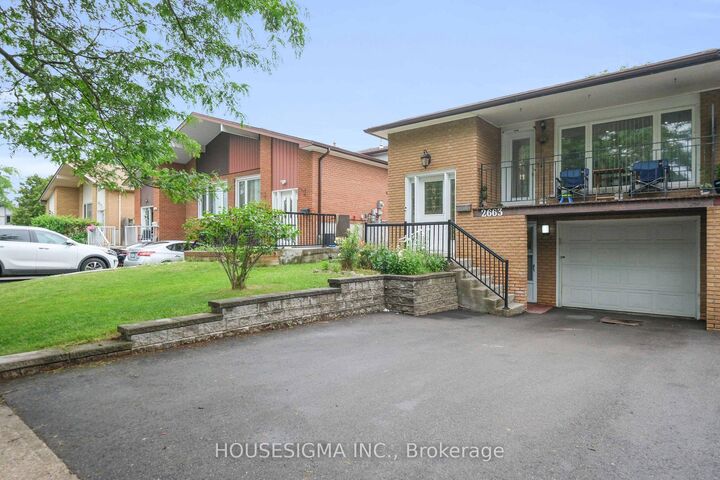 Property Photo:  2663 Hortense Road  ON L5L 1V6 