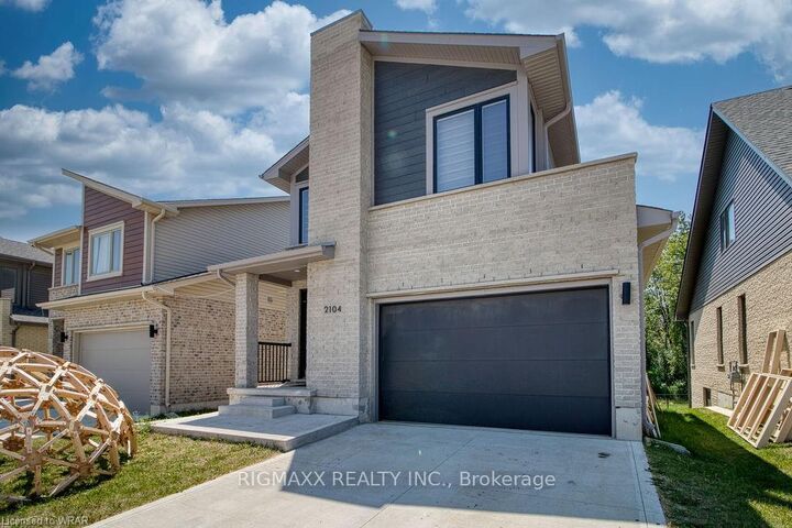 Property Photo: 2104 Evans Boulevard ON N6M 0J6