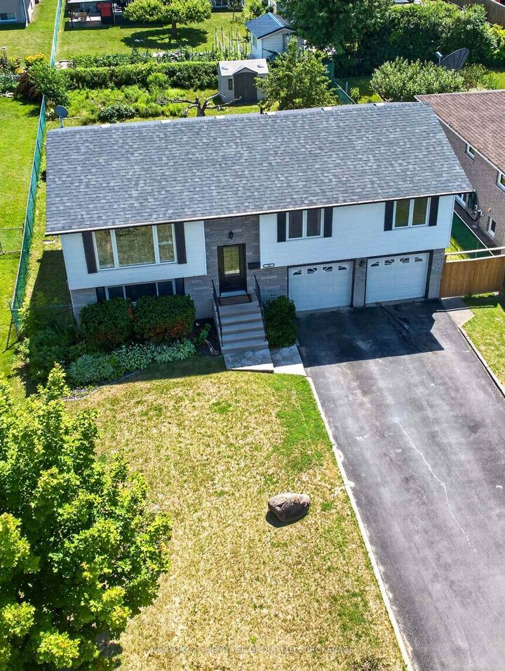 Property Photo: 52 Lochinvar Road ON K7M 6N8