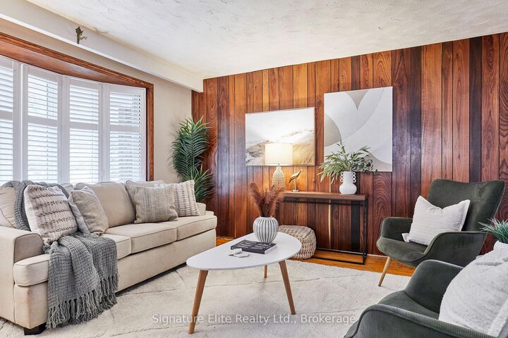 Property Photo:  35 Ravenview Drive  ON M1E 3L9 