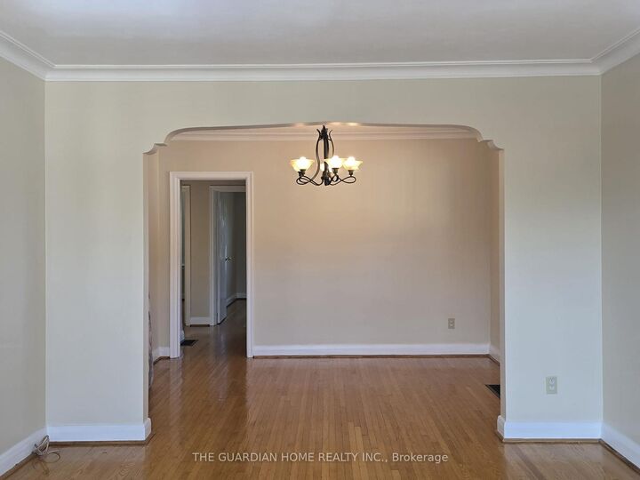 Property Photo: 15 Princemere Crescent ON M1R 3W8