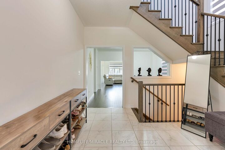 Property Photo:  1429 Davis Loop  ON L0L 1W0 