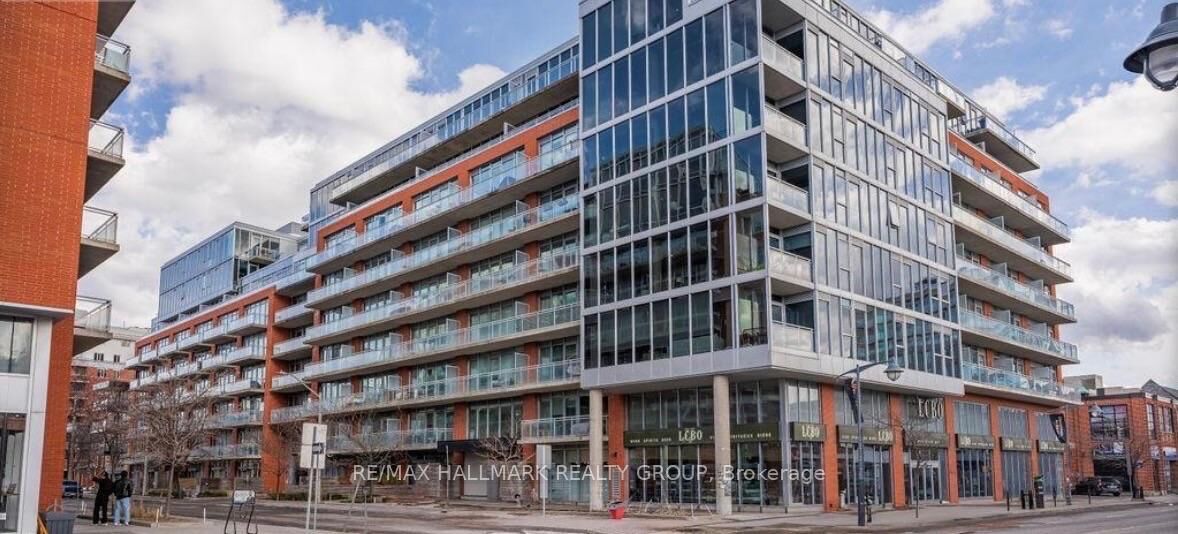 Property Photo: 340 McLeod Street 750 ON K2P 1A4