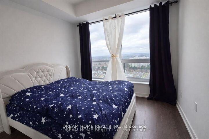 Property Photo: 1 Grandview Avenue 2302 ON L3T 0G7