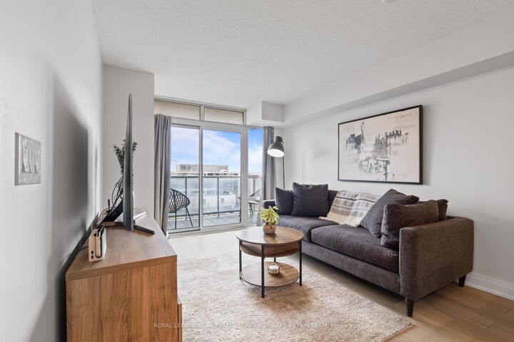 3 Michael Power Place 606 — photo 1