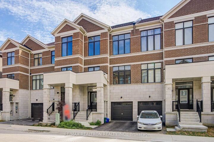 31 Millman Lane — photo 1