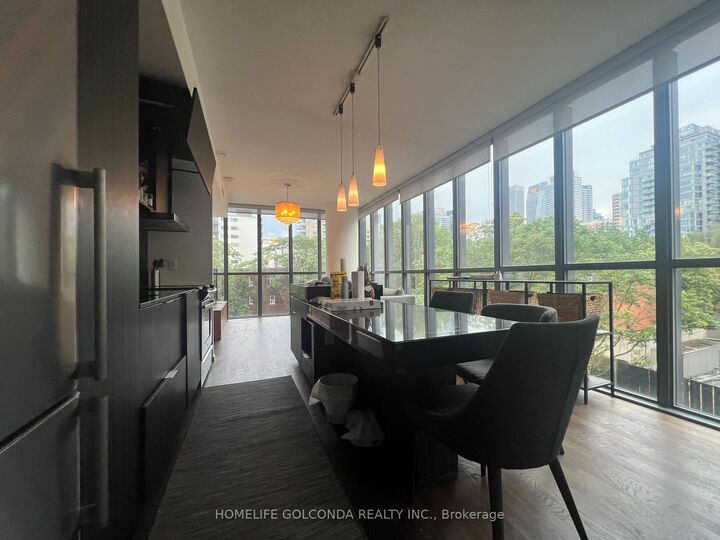 Property Photo:  101 Charles Street E 404  ON M4Y 0A9 