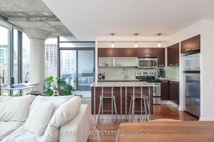 Property Photo: 10 Morrison Street 614 ON M5V 2T8