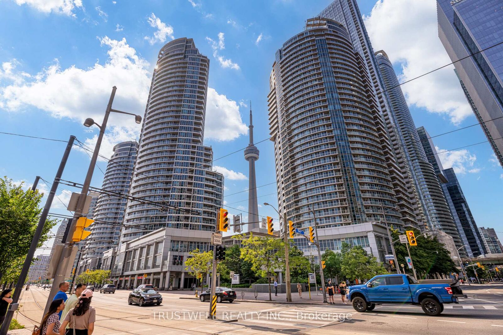 Property Photo: 208 Queens Quay W 213 ON M5J 2Y5