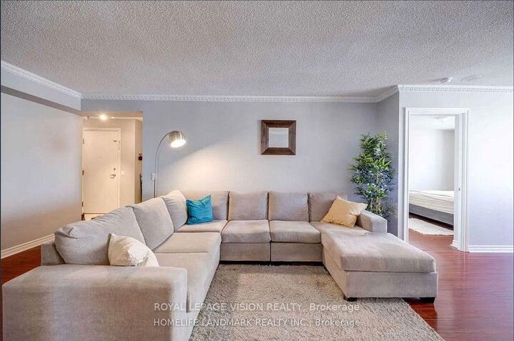 Property Photo:  115 Omni Drive 2106  ON M1P 5B4 