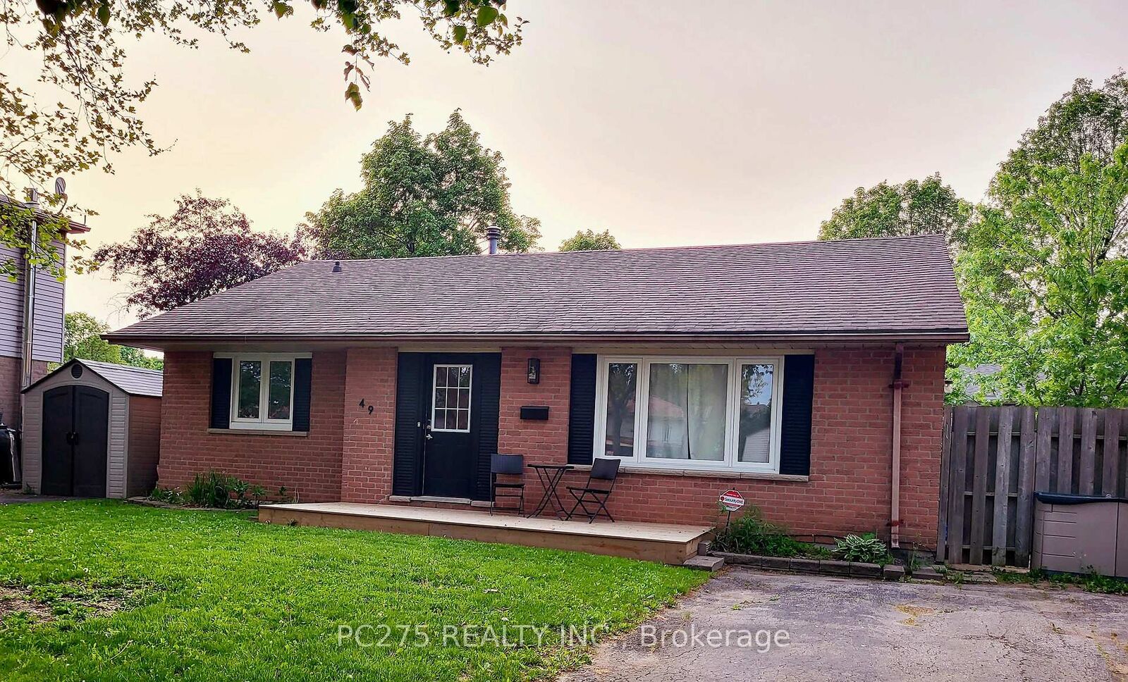Property Photo: 49 Caprice Crescent ON N5V 3M1